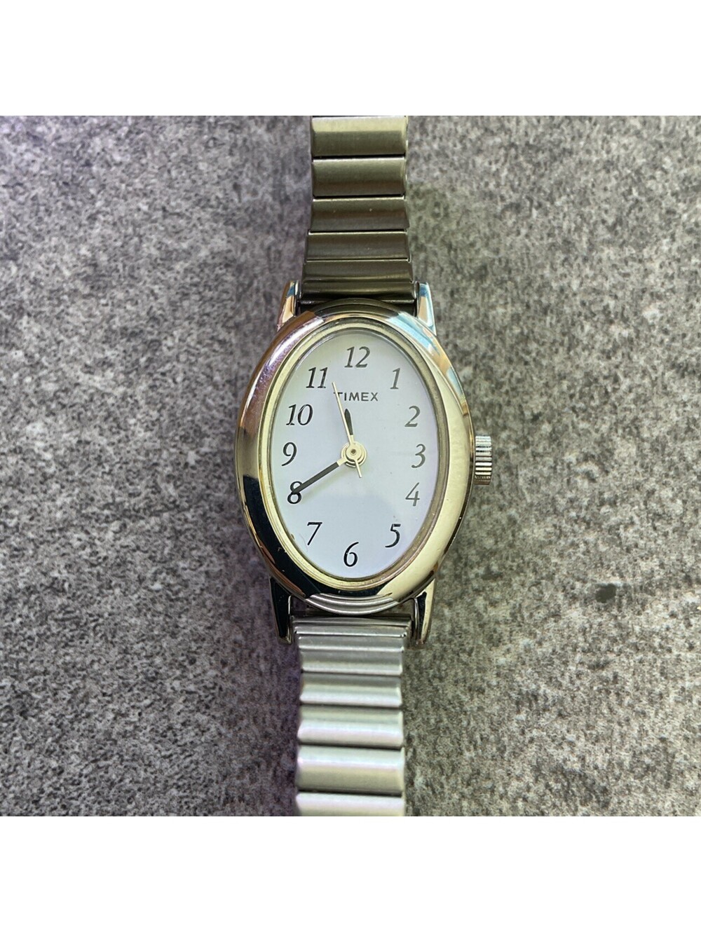 Vintage Timex Womens Watch Silver Tone Case & Band W/Expansion Band A10